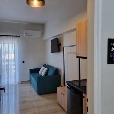 Aparthotel Eloque Simple Living Space *