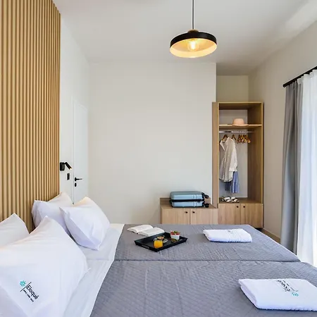 Eloque Simple Living Space *