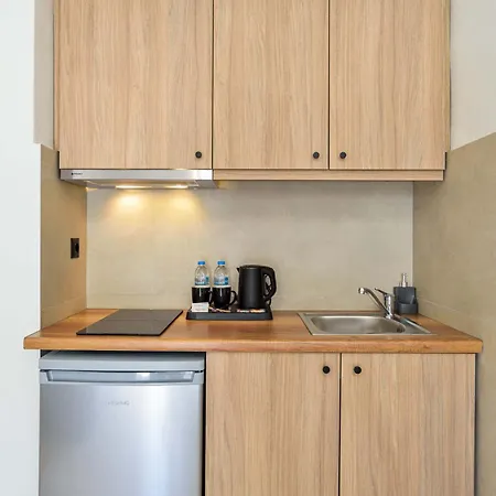 Eloque Simple Living Space Lejlighedshotel Kato Daratso